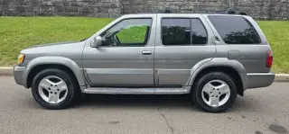 2003 Infiniti QX4