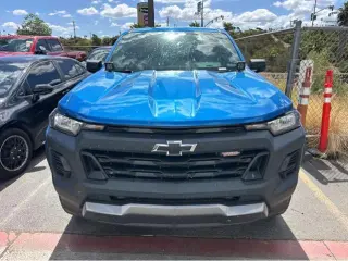 Chevrolet Colorado 2023 4x4 Trail Boss 4dr Crew Cab 5 ft. SB