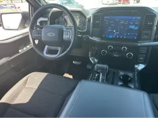 Ford F-150 2023 4x2 XL 4dr SuperCrew 5.5 ft. SB