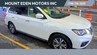 2017 Nissan Pathfinder SL