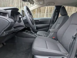 Toyota Corolla 2025 LE 4dr Sedan