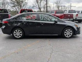 Toyota Corolla 2025 LE 4dr Sedan