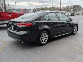 Toyota Corolla 2025 LE 4dr Sedan