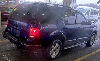 2004 Ford Explorer XLT