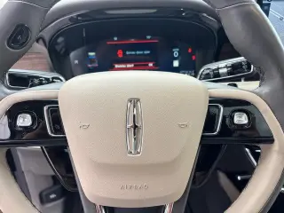 Lincoln Corsair 2024 Reserve 4dr SUV