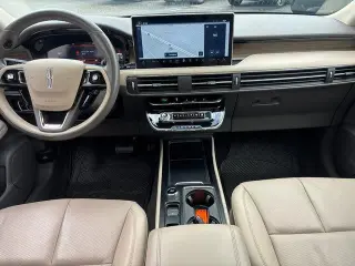Lincoln Corsair 2024 Reserve 4dr SUV