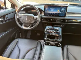 Lincoln Nautilus 2023 Standard 4dr SUV