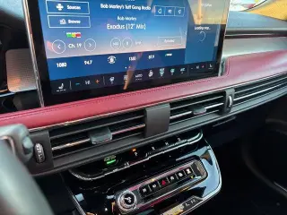 Lincoln Corsair 2023 AWD Reserve 4dr SUV