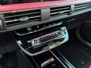 Lincoln Corsair 2023 AWD Reserve 4dr SUV