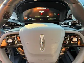 Lincoln Corsair 2022 AWD Reserve 4dr SUV