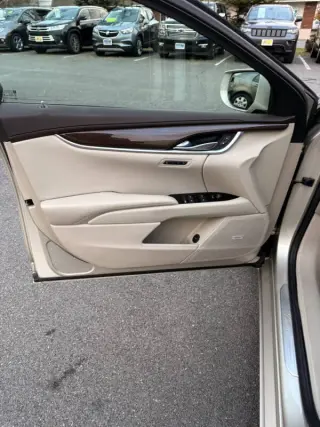 2014 Cadillac XTS Luxury Collection