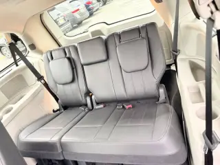 2012 Chrysler Town and Country Touring-L