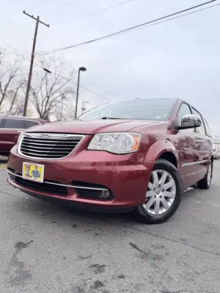2012 Chrysler Town and Country Touring-L