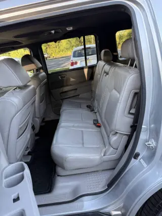 2010 Honda Pilot Touring w/Navi w/DVD