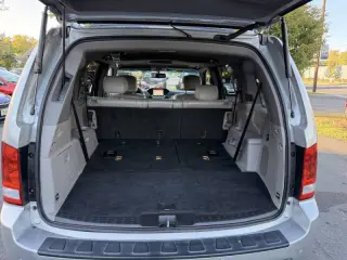 2010 Honda Pilot Touring w/Navi w/DVD