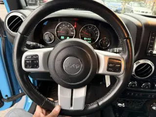 2017 Jeep Wrangler Unlimited Chief Edition
