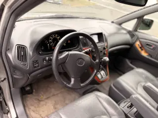 2000 Lexus RX 300