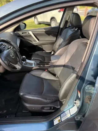 2010 Mazda MAZDA3 s Grand Touring