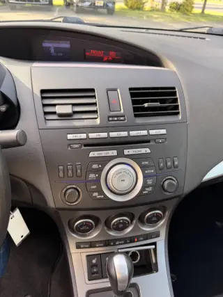 2010 Mazda MAZDA3 s Grand Touring