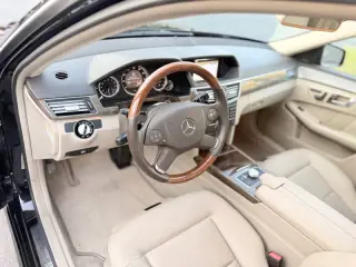 2010 Mercedes-Benz E-Class E 350 Luxury 4MATIC