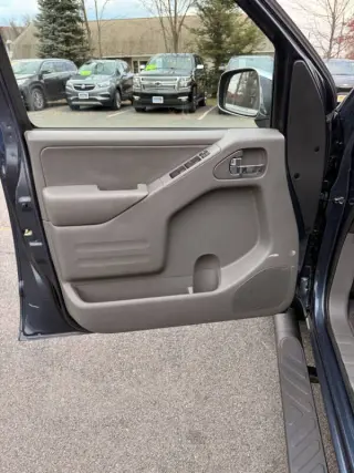 2017 Nissan Frontier SL