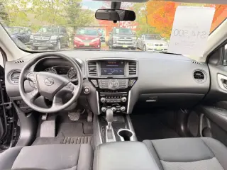2019 Nissan Pathfinder S