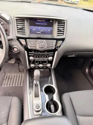 2019 Nissan Pathfinder S