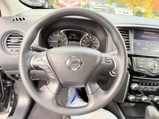 2019 Nissan Pathfinder S