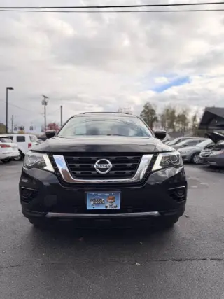 2019 Nissan Pathfinder S