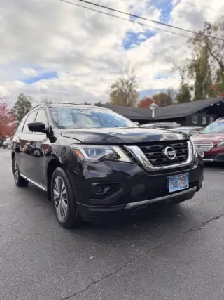 2019 Nissan Pathfinder S