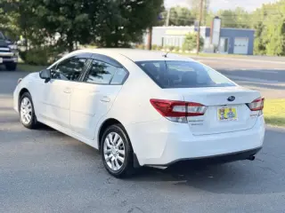 2017 Subaru Impreza 2.0i