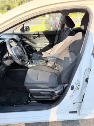 2017 Subaru Impreza 2.0i