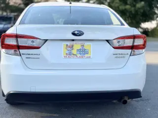 2017 Subaru Impreza 2.0i