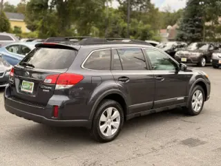 2011 Subaru Outback 2.5i Premium