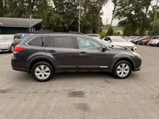 2011 Subaru Outback 2.5i Premium