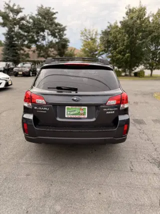 2011 Subaru Outback 2.5i Premium