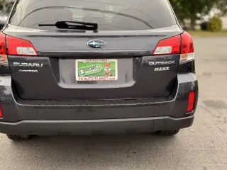 2011 Subaru Outback 2.5i Premium