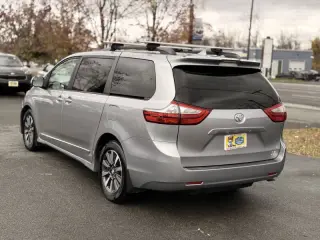 2018 Toyota Sienna LE 7-Passenger