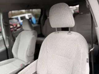 2018 Toyota Sienna LE 7-Passenger