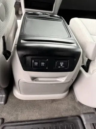 2018 Toyota Sienna LE 7-Passenger