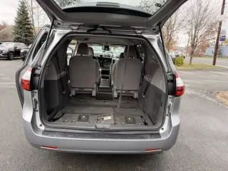 2018 Toyota Sienna LE 7-Passenger