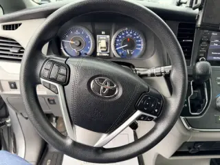 2018 Toyota Sienna LE 7-Passenger