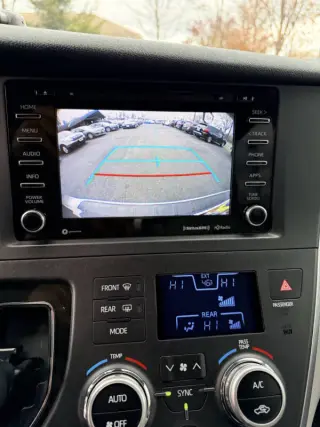 2018 Toyota Sienna LE 7-Passenger