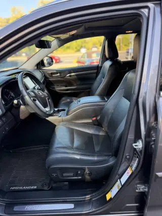 2014 Toyota Avalon Hybrid XLE Touring