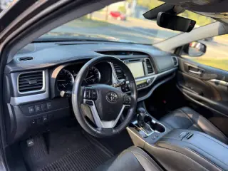 2014 Toyota Avalon Hybrid XLE Touring