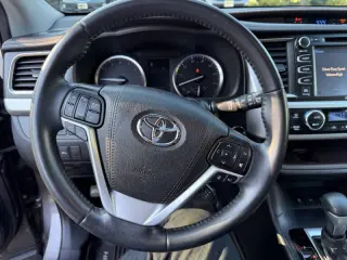 2014 Toyota Avalon Hybrid XLE Touring