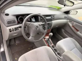 2006 Toyota Corolla LE