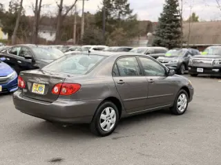 2006 Toyota Corolla LE