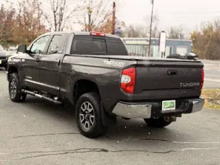 2014 Toyota Tundra SR5