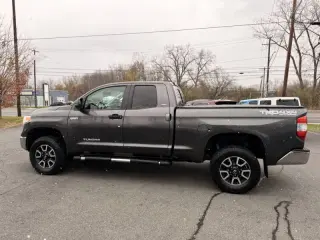 2014 Toyota Tundra SR5